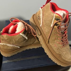 Size 8 UGG ankle boots - worn once - Like New